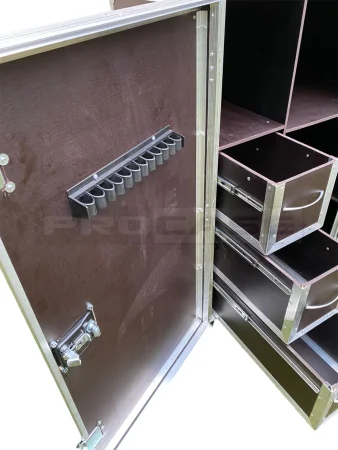 Шкаф (ларь) для конной амуниции Амуна Шкаф (ларь) для конной амуниции Амуна